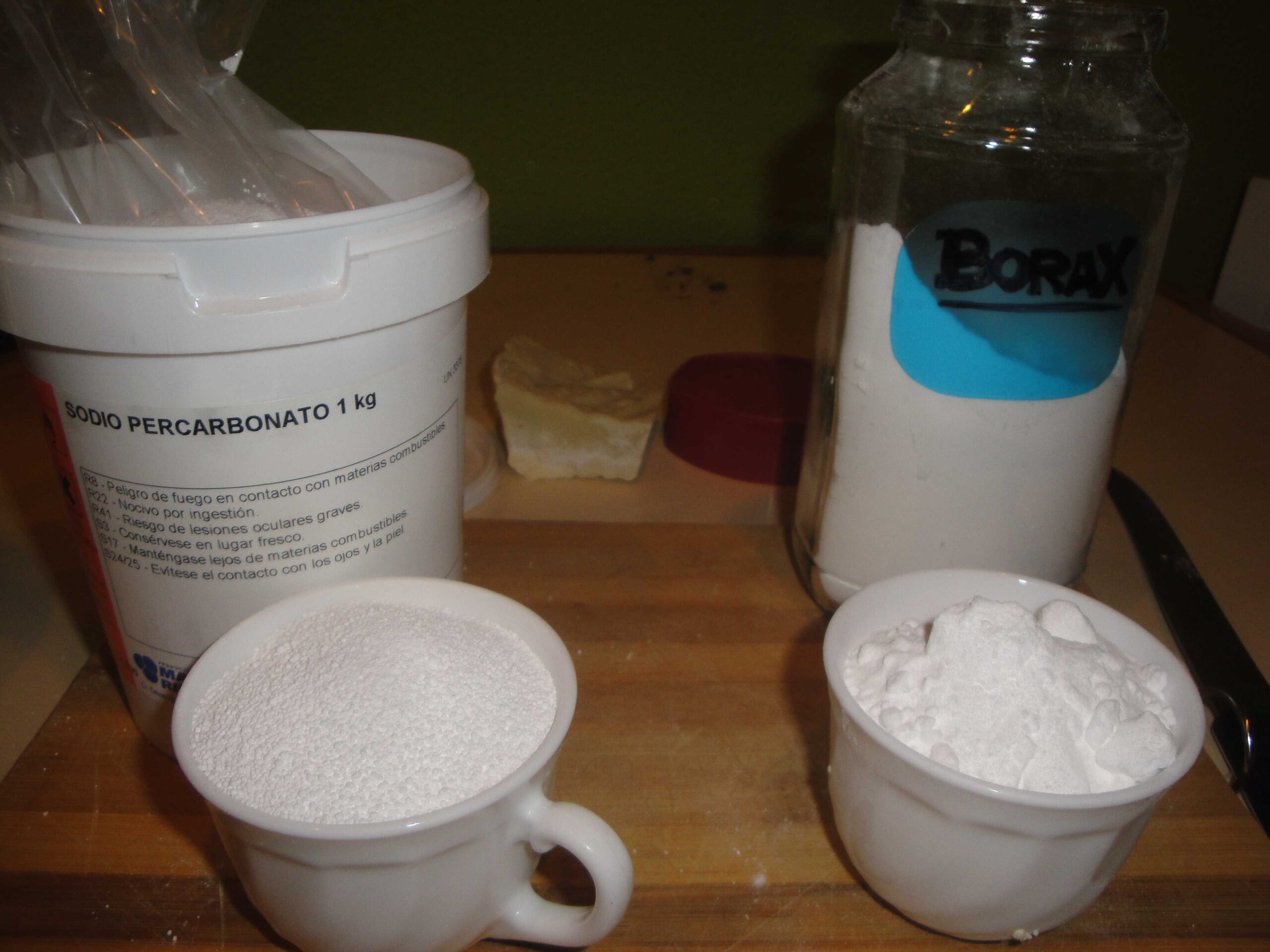 Borax Vs. Baking Soda: Are They Twins?